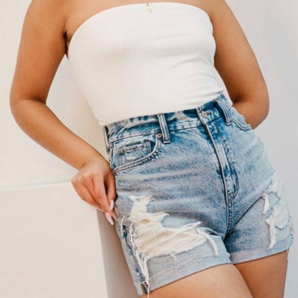 American Eagle Curvy Mom Short Ripped Jean Shorts Cut Off Denim Shorts Size 2